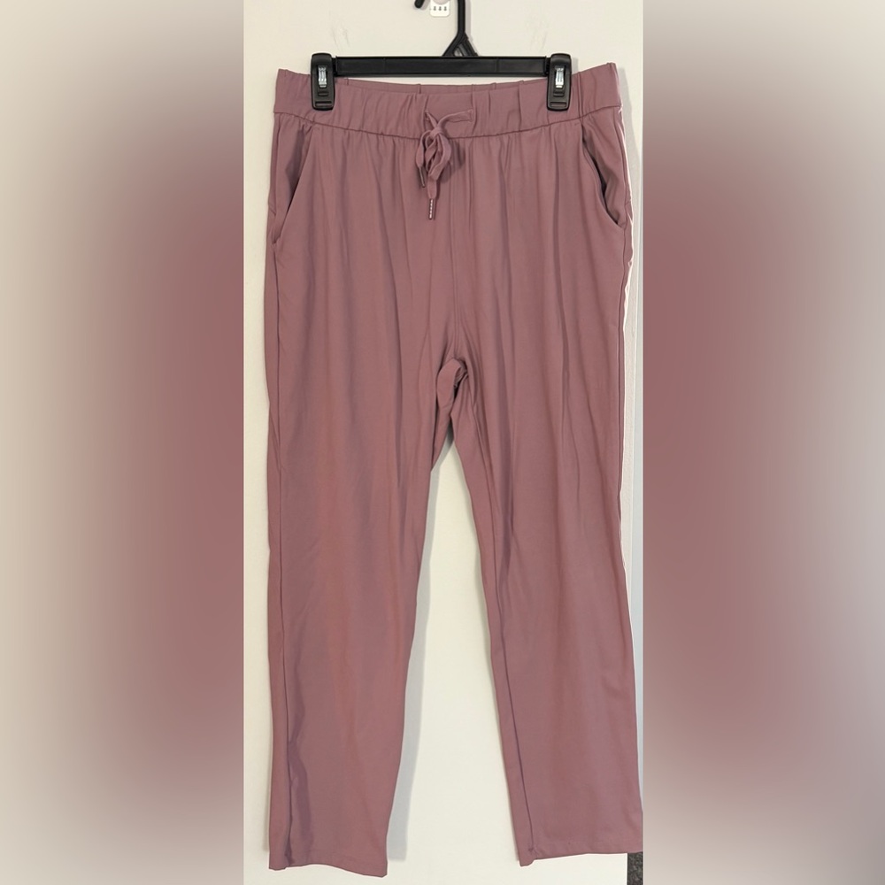 Woman’s Nylon Spandex Athletic Pants - Waist 15.5” Inseam 27”